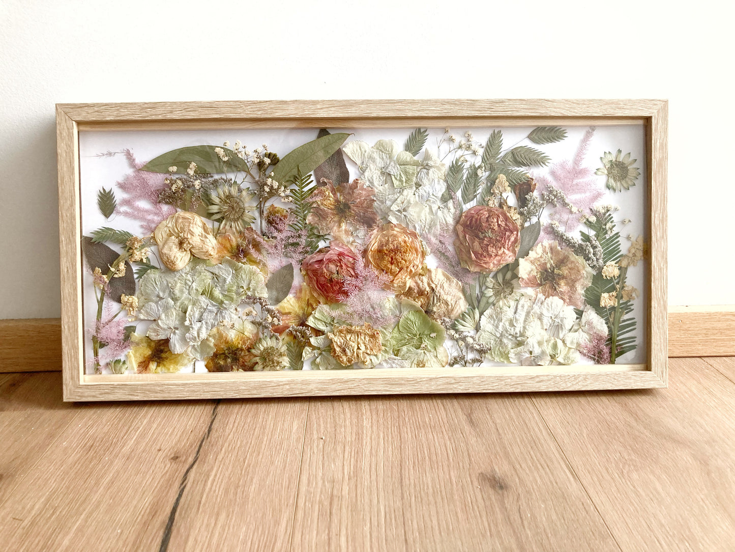 Gerahmter Brautstrauß „Wiese“ / 50 x 25 cm