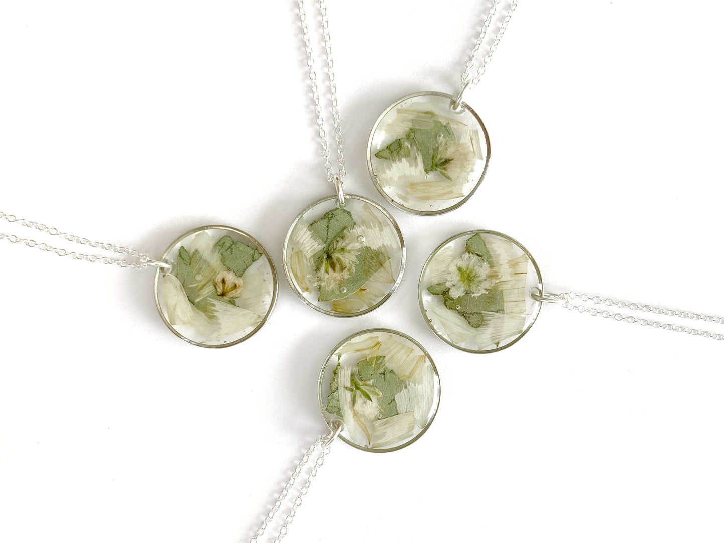 Kette aus eigenen Blüten